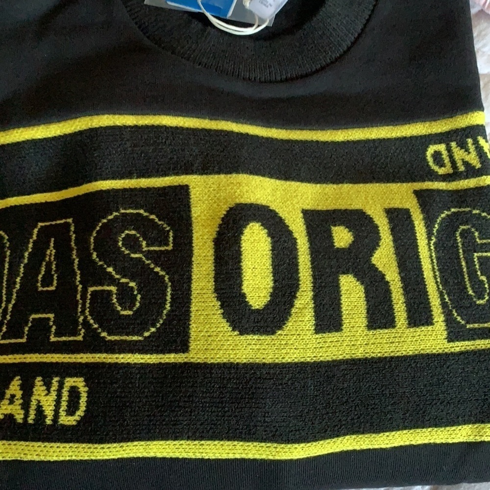 Adidas limited edition size Small sweater - Picture 3 of 3